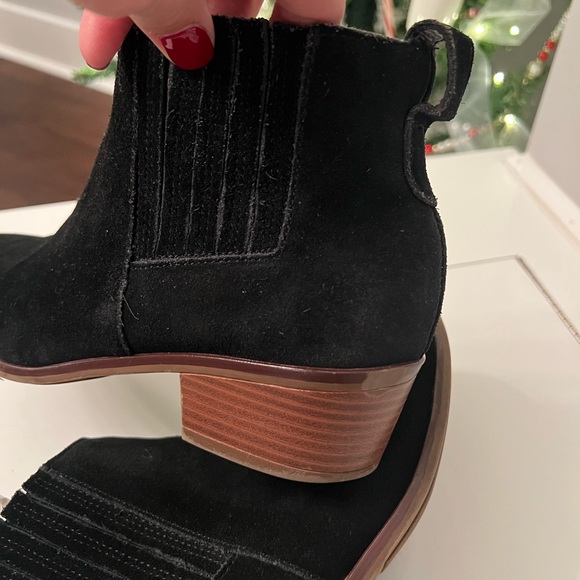 Black J. Crew Ankle Boots. - Picture 5 of 9